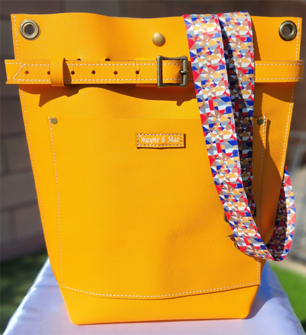 sunkiss tote bag in sunlight