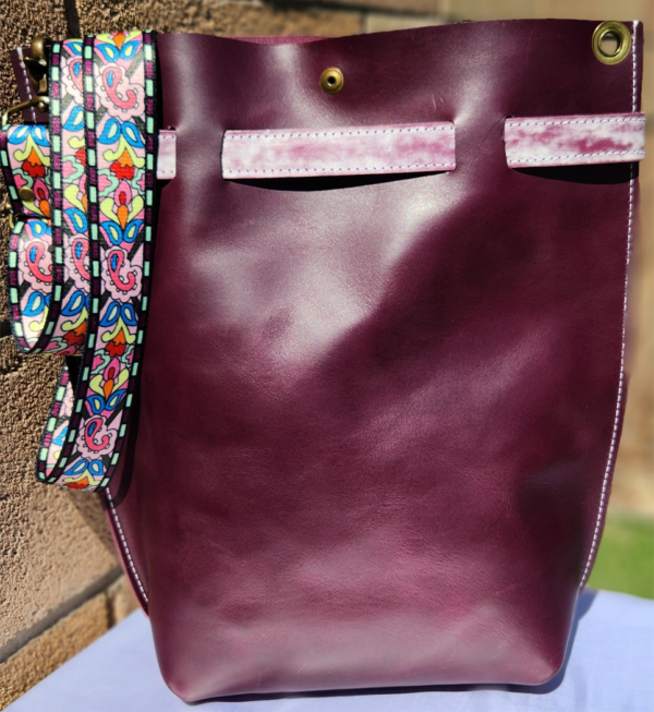 concord grape tote bag back